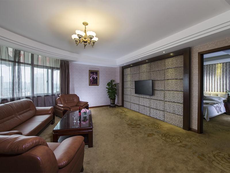 Vienna Hotel Nanning Jiangnan Wanda Екстериор снимка